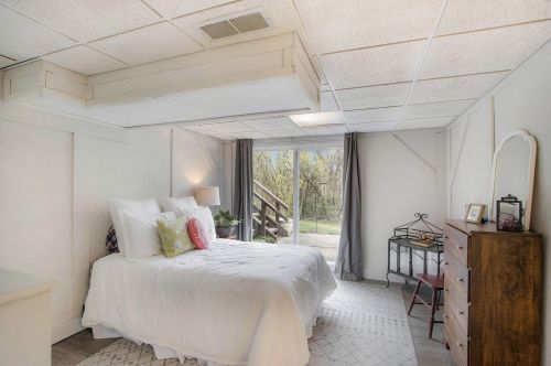 1471 G Ave, Kalamazoo MI 49004-1779 exterior