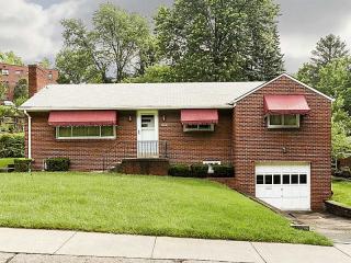 823 Baldwin St, Pittsburgh PA  15234-1701 exterior