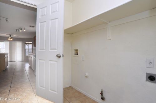 8517 Ramona Madera Ln, Tucson AZ  85747-5712 exterior