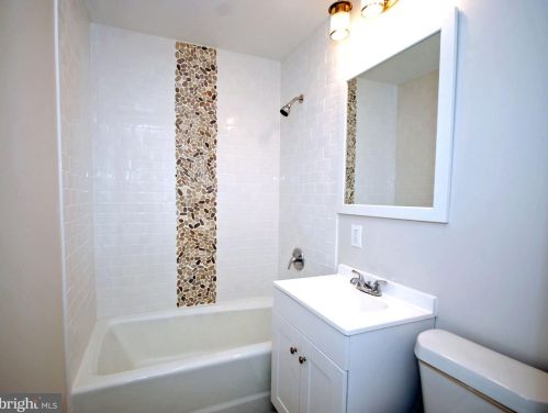 20 Fogarty Dr, Trenton NJ 08619-4320 exterior