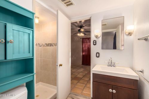 2116 Avalon Dr, Phoenix AZ 85015-5605 exterior