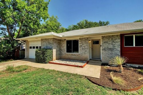 900 Aurora Cir, Austin TX  78757-3415 exterior