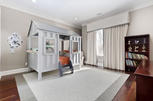 5625 Cross Gate Dr, Atlanta GA 30327-4815 exterior