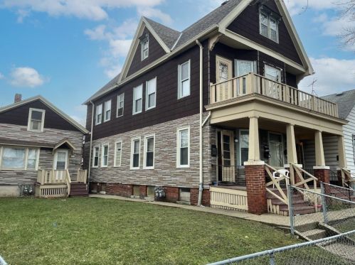 1914 10th St, Milwaukee WI  53204-3809 exterior