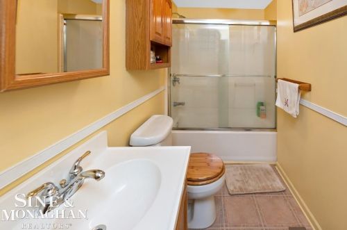 4160 Fruit St, Algonac MI 48001-1416 exterior