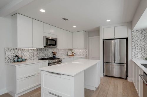 5405 Fairmont Cir, Austin TX 78745-2757 exterior