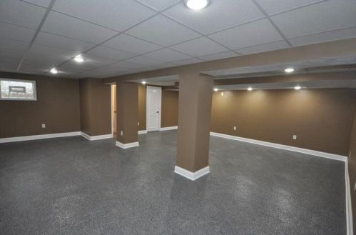 2215 Country Club Dr, Pittsburgh PA  15241-2333 exterior