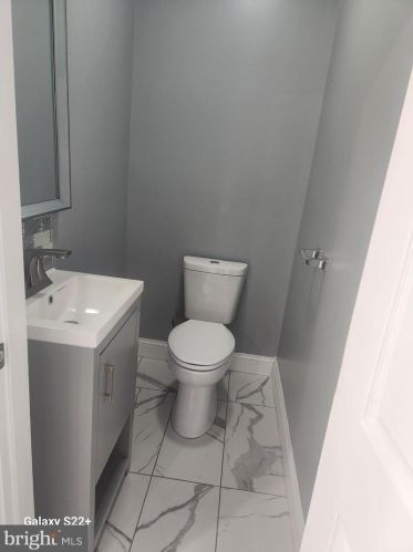 1329 26 St, Philadelphia PA 19146-4402 exterior