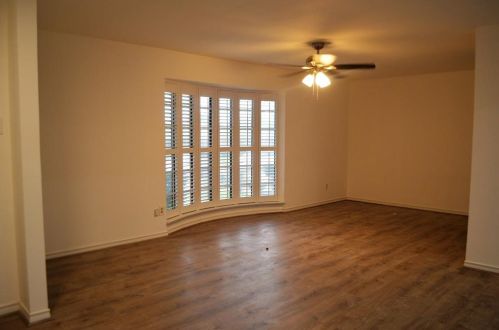 8422 Cadenza Ln, Dallas TX  75228-4921 exterior