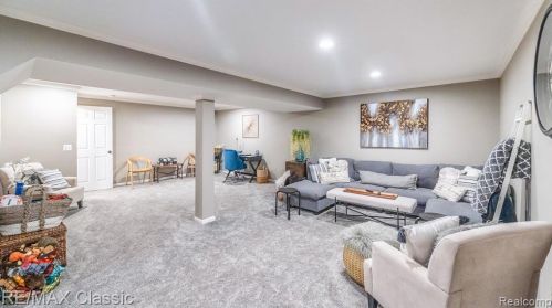 22158 Edgewater, Novi MI  48375-5014 exterior