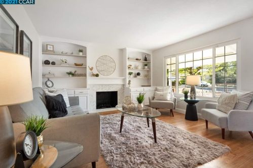 5507 Alaska Dr, Concord CA  94521-4009 exterior