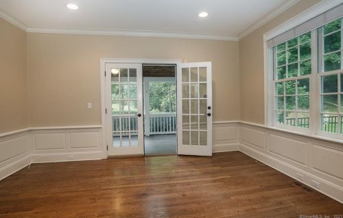 351 Branchville Rd, Ridgefield CT 06877-5012 exterior