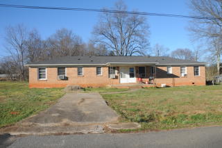 2249 Story St, Lincolnton, NC 28092-4395