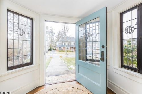 30 Warren Pl, Montclair, NJ 07042-2534