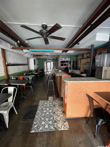 954 2nd Ave, New York NY 10029-3246 exterior