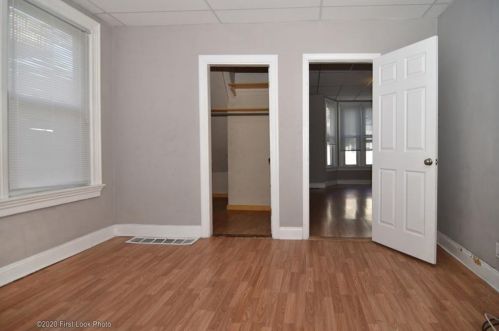 61 Transit St, Woonsocket RI 02895-5859 exterior