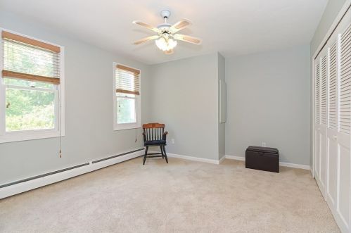 69 Lincoln Rd, Sutton MA 01590-3715 exterior