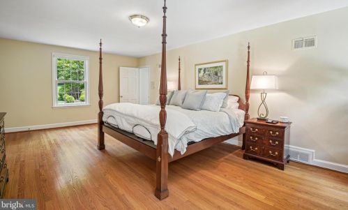 11008 Stanmore Dr, Rockville MD exterior