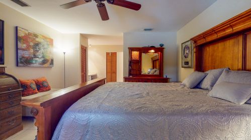 1738 Dominic Ave, Fort Pierce FL 34952-5815 exterior