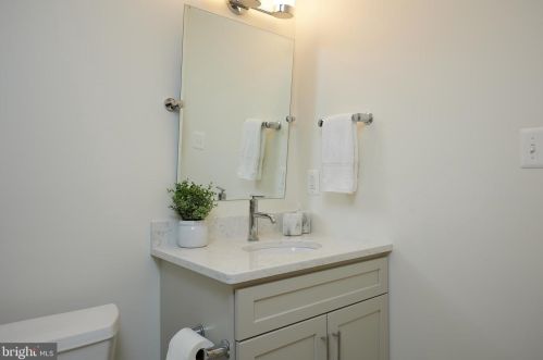 13508 Maidstone Ln, Rockville MD 20854-1030 exterior