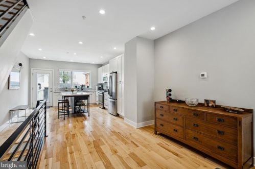 2441 Cumberland St, Philadelphia PA 19132-4121 exterior