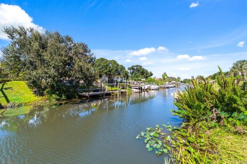 117 Sagamore Ter, Fort Pierce FL 34983-1262 exterior