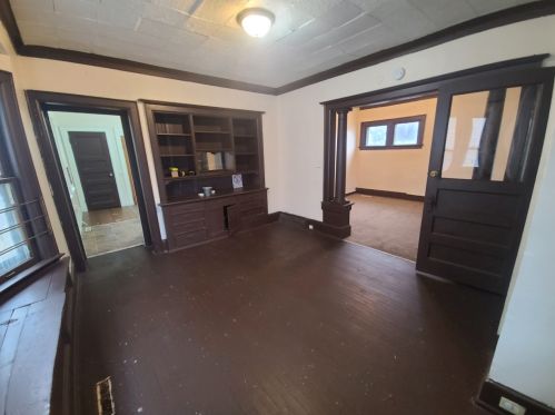 3051 12th St, Milwaukee WI  53215-3821 exterior