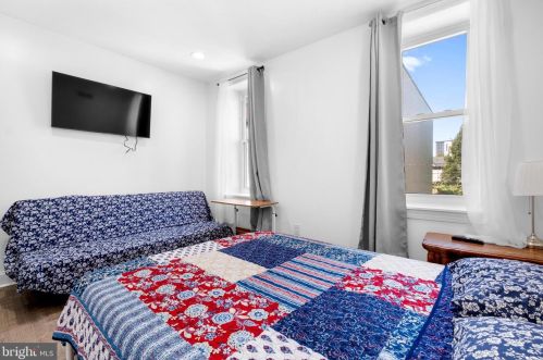 1725 Marshall St, Philadelphia PA 19120-0037 exterior