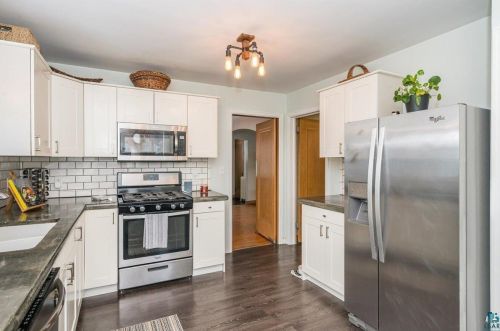 4721 4 St, Duluth MN 55807-2032 exterior