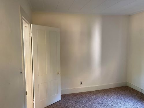 97 4 St, Dover NH 03820-2985 exterior