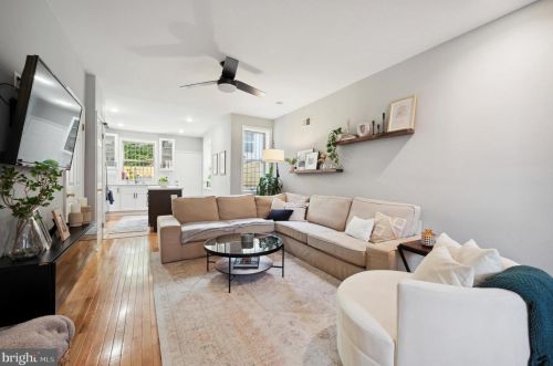 1316 Catharine St, Philadelphia PA 19147-2628 exterior