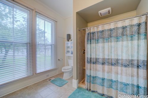 523 Clay Ave, Meskegon MI 49440-1002 exterior