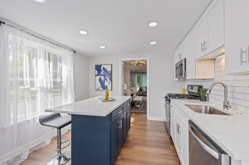 1801 Natchez Ave, Chicago IL 60707-4027 exterior