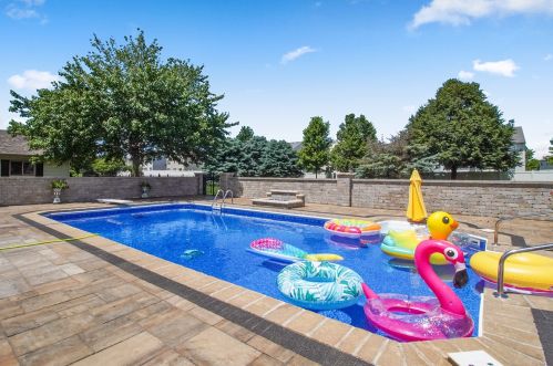 25710 Equestrian Ln, Joliet IL 60404-6029 exterior