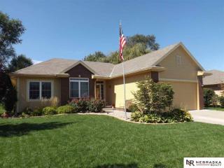 610 Castle Pne Dr, Omaha NE  68133-3387 exterior