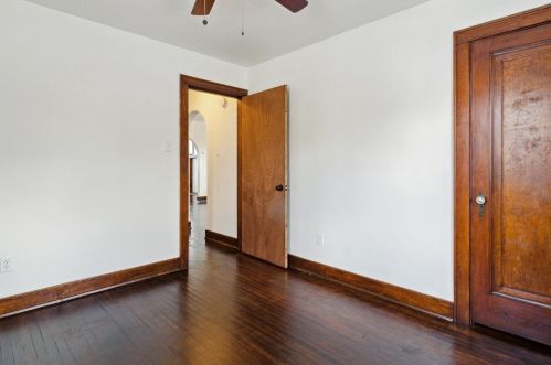 1614 Aurelius St, Pittsburgh PA 15218-2320 exterior