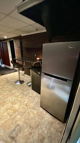 1323 Muskegon Ave, Grand Rapids MI 49504-3250 exterior