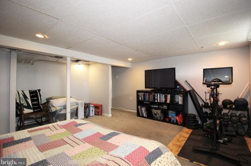 29 Roland Rd, Chester PA 19015-3051 exterior