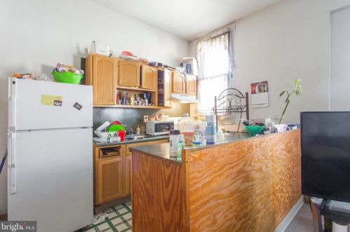 4300 17 St, Philadelphia PA 19130-0041 exterior