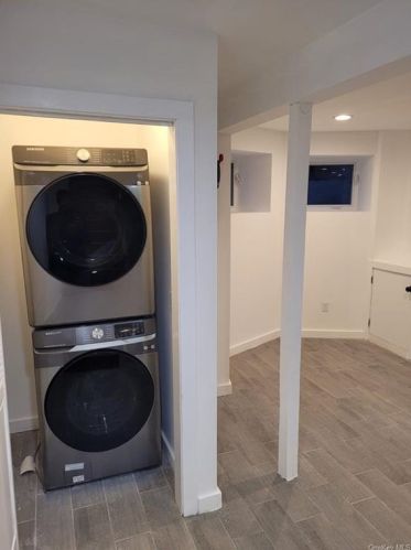 203 Prospect Ave, Mount Vernon NY 10550-2347 exterior