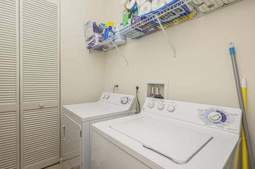 307 Breezy Pt Loop, Fort Pierce FL 34986-2668 exterior