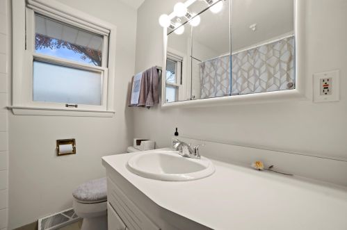 8325 53rd St, Milwaukee WI  53223-3522 exterior