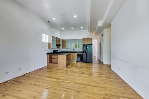 4844 Spaulding Ave, Chicago IL 60625-5205 exterior