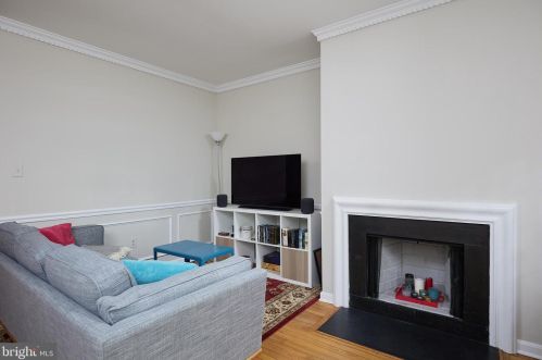 1908 New Hampshire Ave, Washington DC 20009-3310 exterior