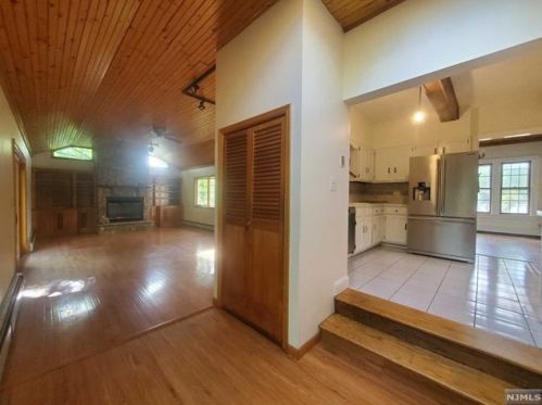 232 Madison Ave, Cresskill NJ  07626-1308 exterior