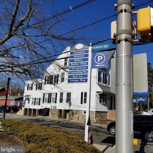 25 Jasmine Ct, Trenton NJ 08648-4808 exterior