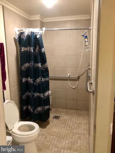 5817 Ditman St, Philadelphia PA 19135-2221 exterior