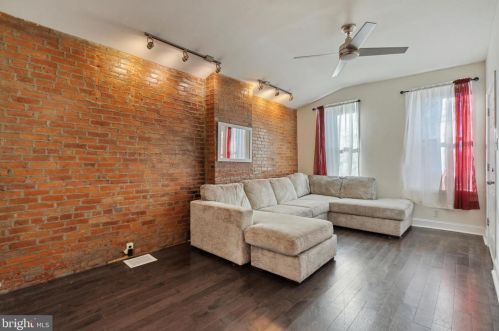 817 Mckean St, Philadelphia, PA 19148-2341