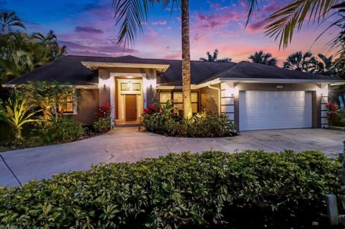 2298 River Reach Dr, Naples FL 34104-6923 exterior