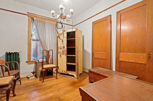 1248 Thorndale Ave, Chicago, IL 60660-3348